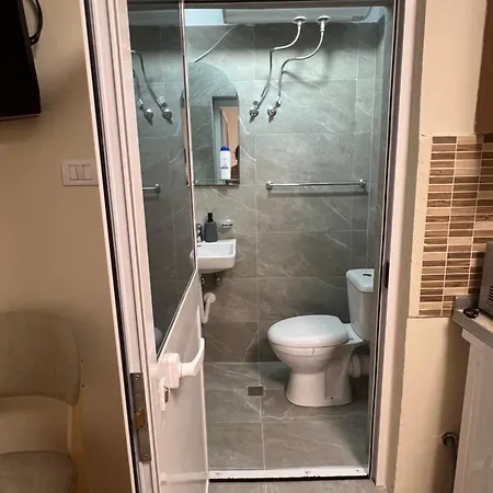 Tirana's Nest * تيرانا