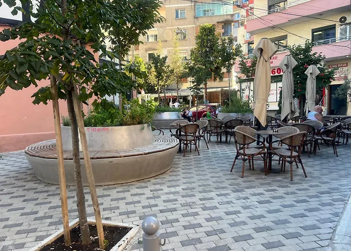 Tirana's Nest Apartamento Tirana